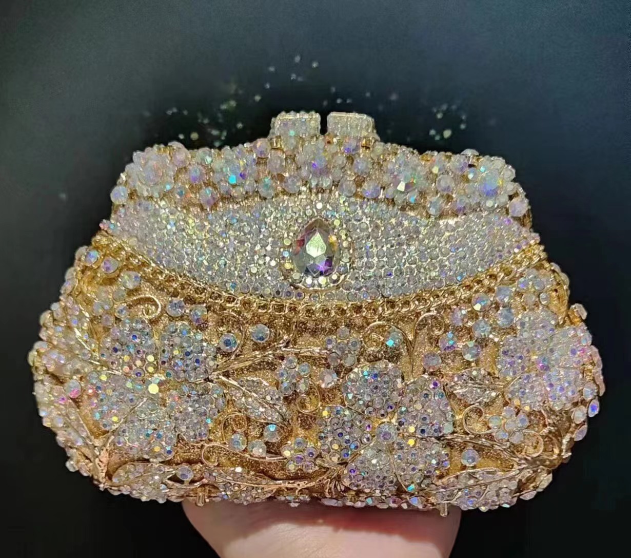 Women Bags Golden - Gold Metal Flower Diamond Evening Bag