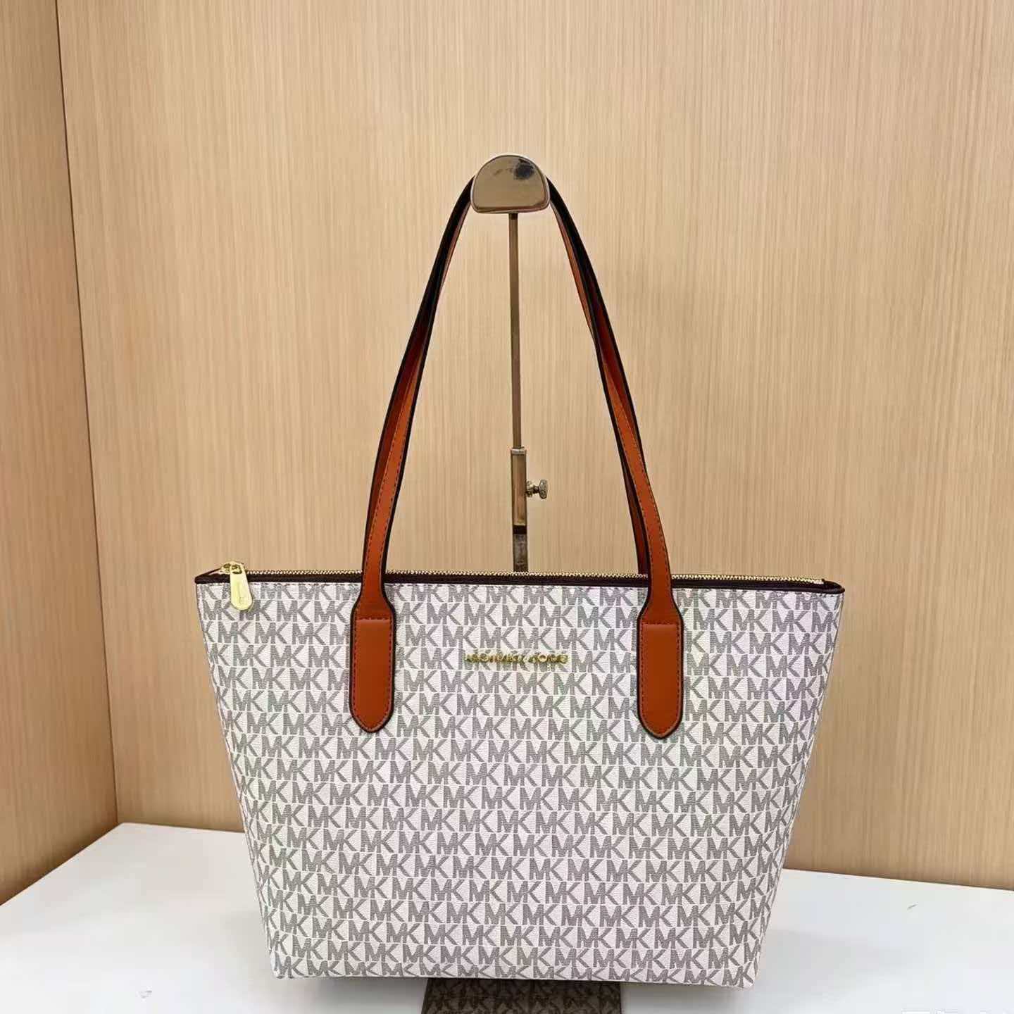 Michael Kors Mercer New Simple - Women'S Tote Bags Michael Kors ulasan dan harga